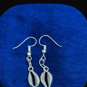 Oxidized Silver Cowrie Shell Dangle Earrings